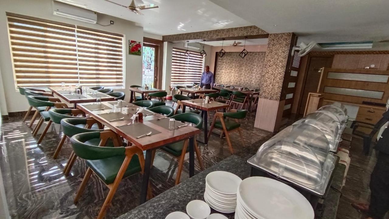 Hotel Dream Inn Rishīkesh 외부 사진